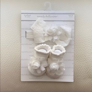 “Wendy Bellissimo” White Lace Baby Headband/Socks